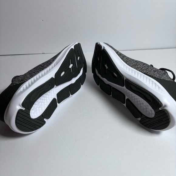 Under Armour Charged Assert 10 Men UNDER ARMOUR Charged Assert 10 Mens 9 Gray Comfort Athletic Shoes Sneakers